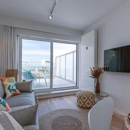 Huswell - Stunning Seafront Apartment 克诺克－海斯特 外观 照片