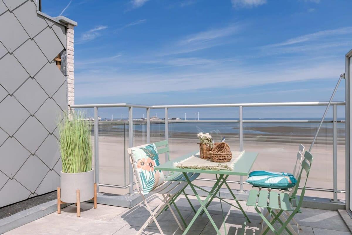 Huswell - Stunning Seafront Apartment 克诺克－海斯特 外观 照片