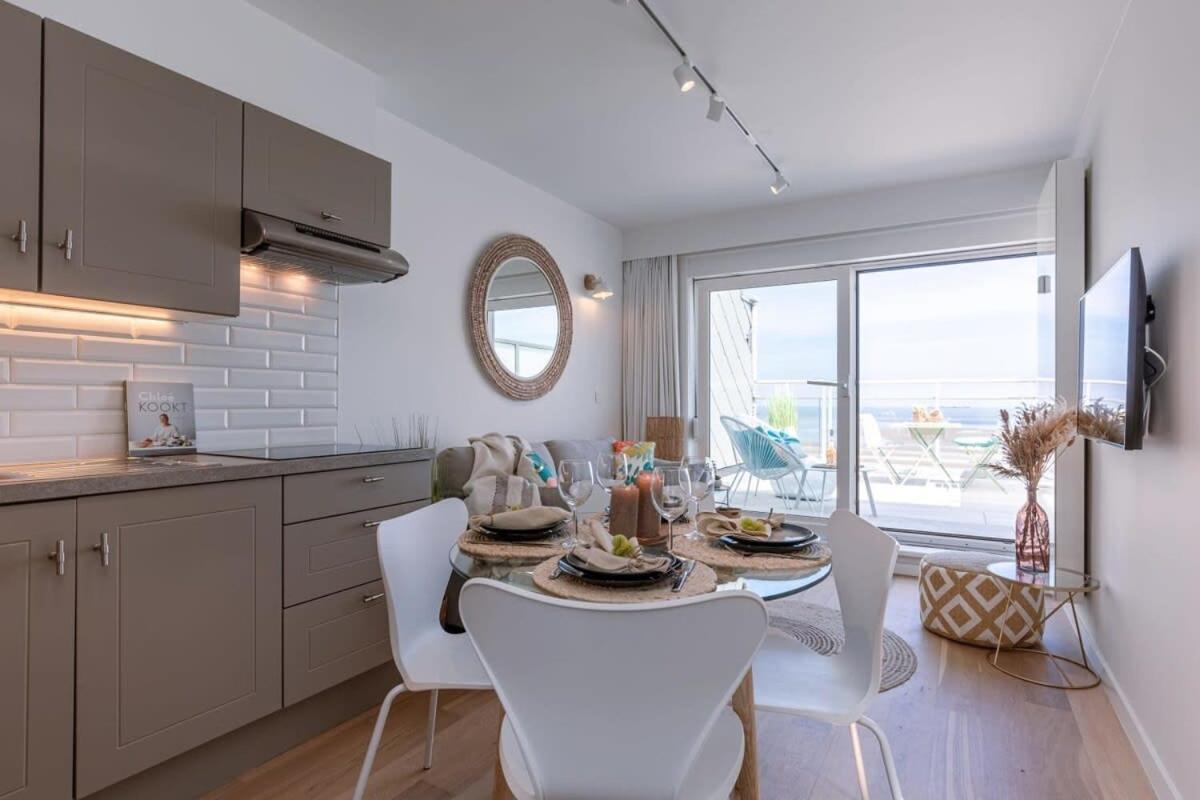 Huswell - Stunning Seafront Apartment 克诺克－海斯特 外观 照片